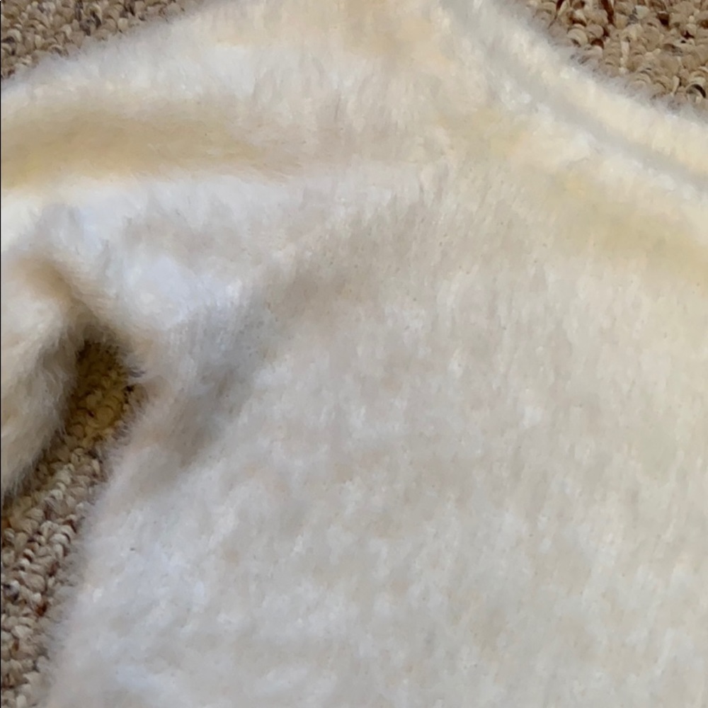 Fuzzy H&M off the shoulder sweater - Picture 4 of 6